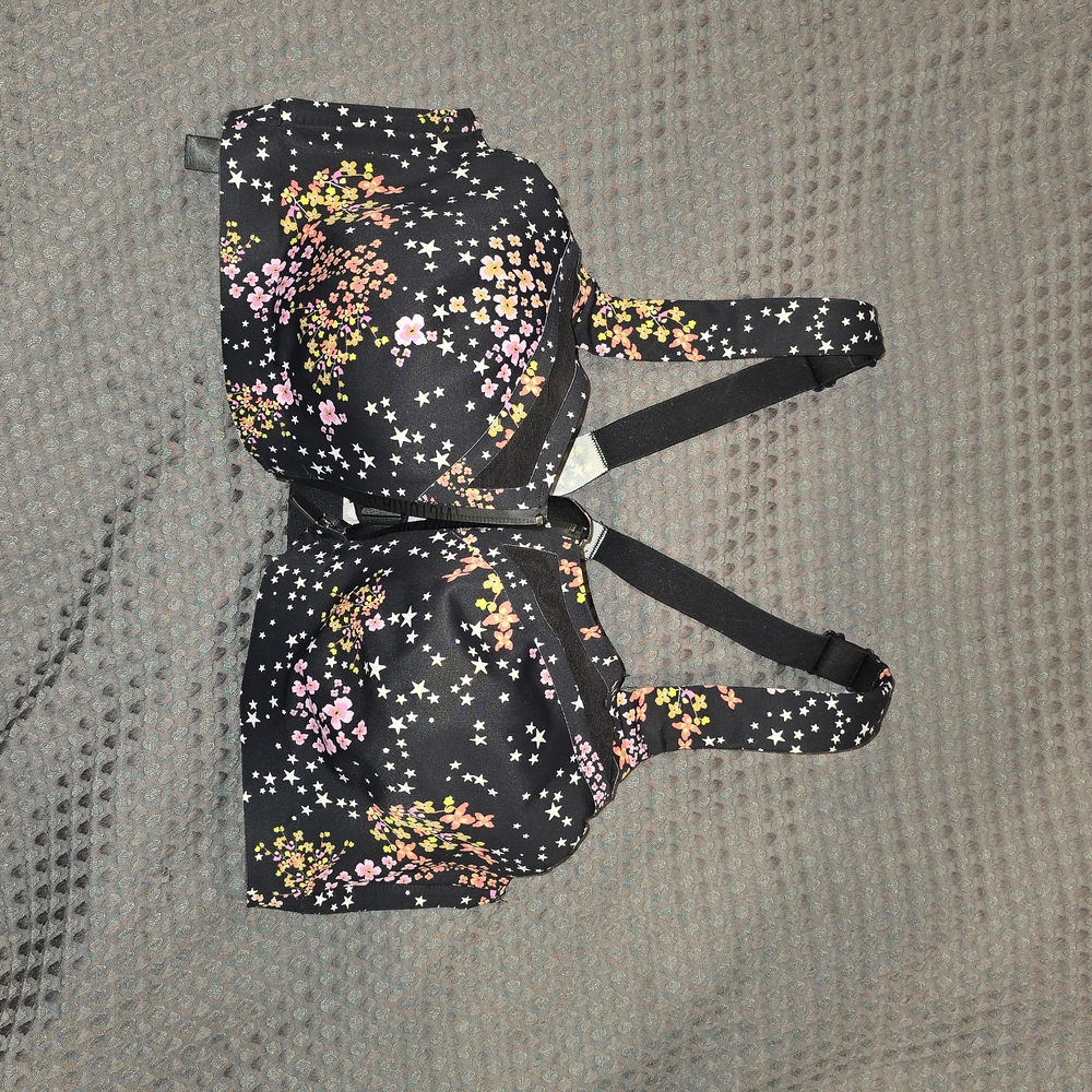 Victoria's Secret Black Floral Sports Bra